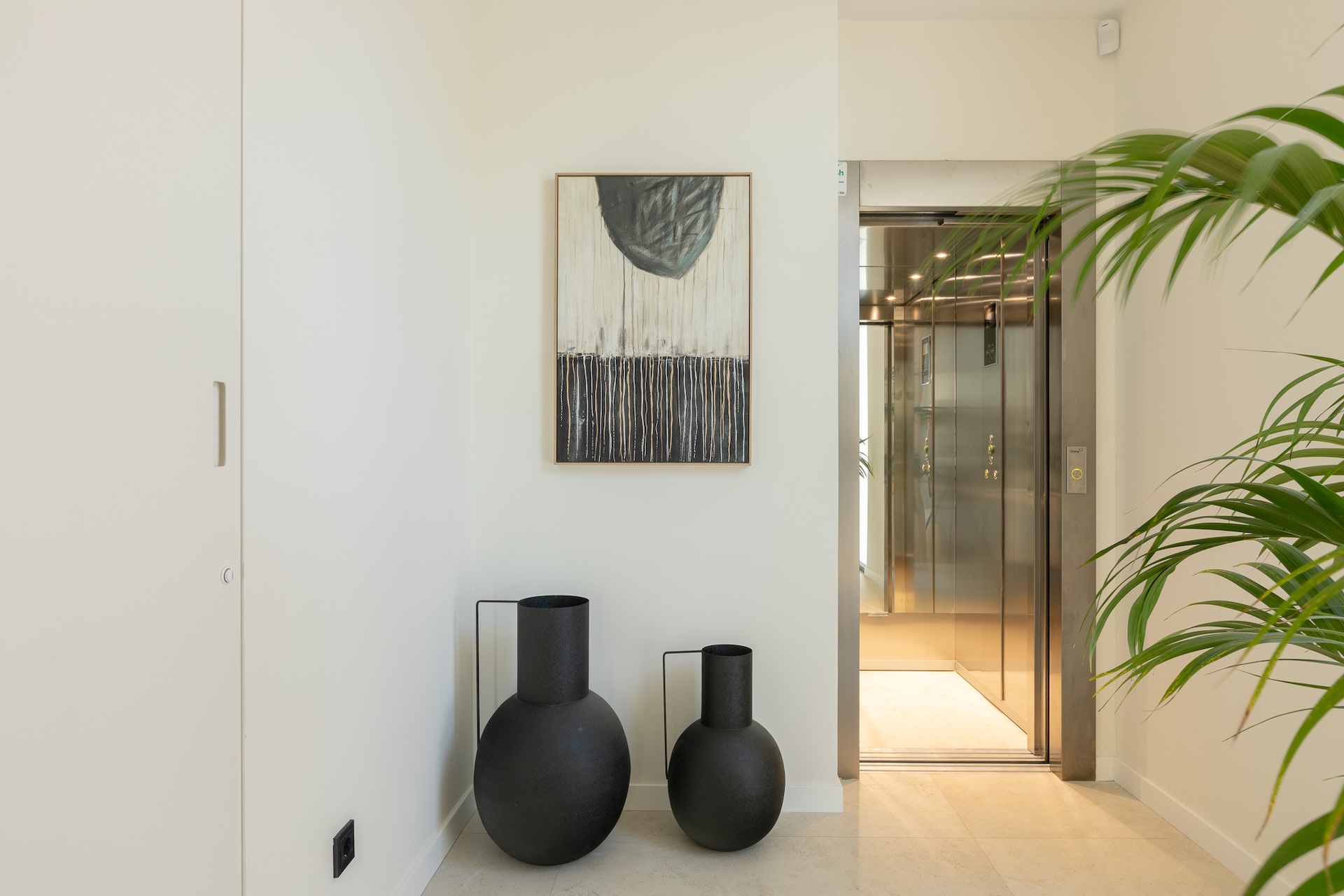 Resa Estates for sale Ibiza Vlla Aixa te koop sale lift sea views detail interior.jpg